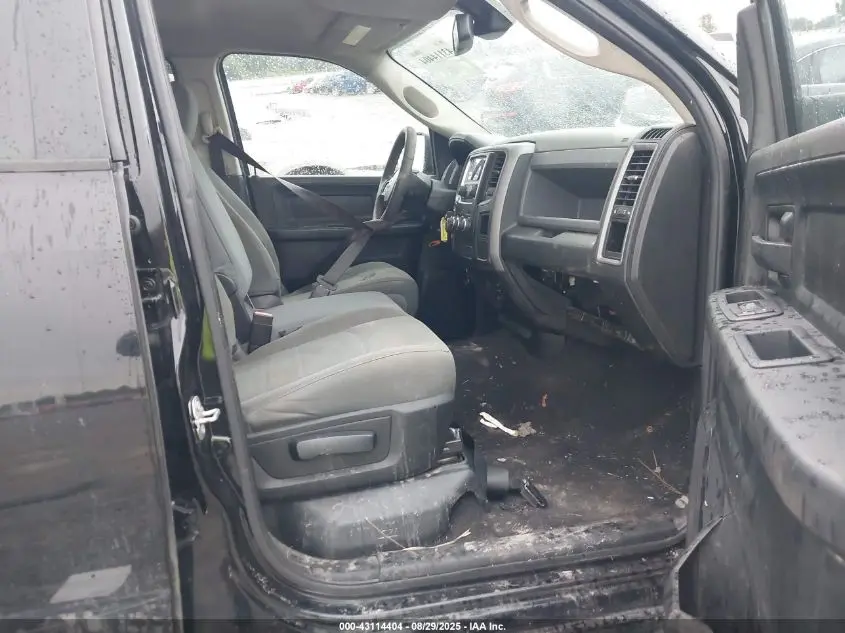 2020 RAM 1500 CLASSIC TRADESMAN  4X4 5'7 BOX