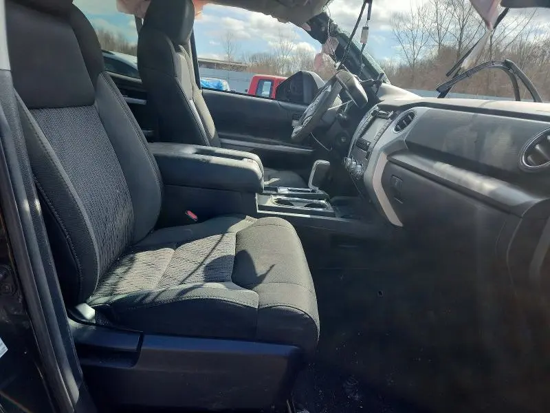 2015 TOYOTA TUNDRA SR5  