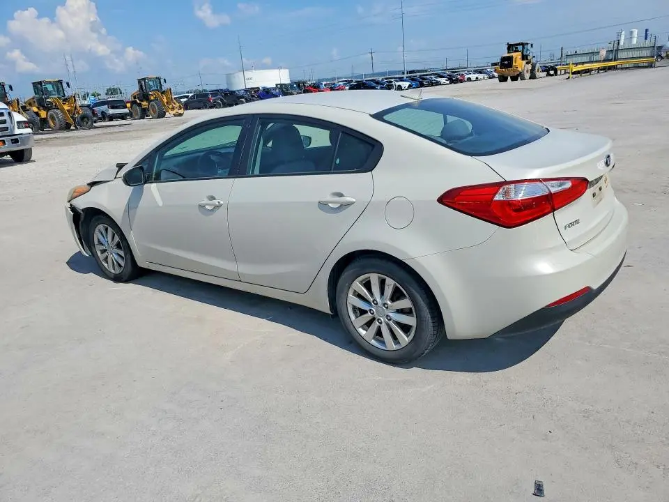 2015 KIA FORTE LX  