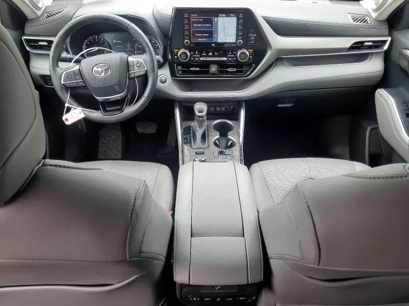 2021 TOYOTA HIGHLANDER LIMITED  