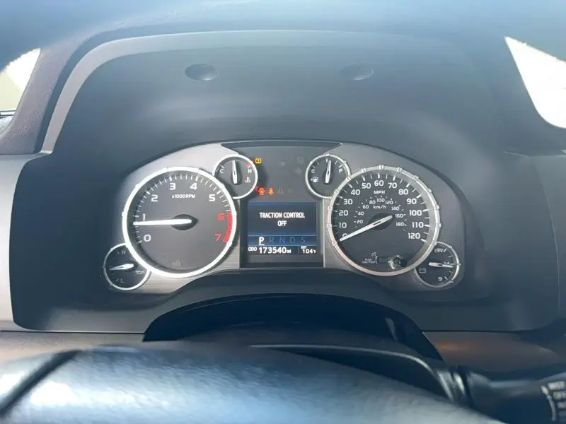 2016 TOYOTA TUNDRA CREWMAX SR5  