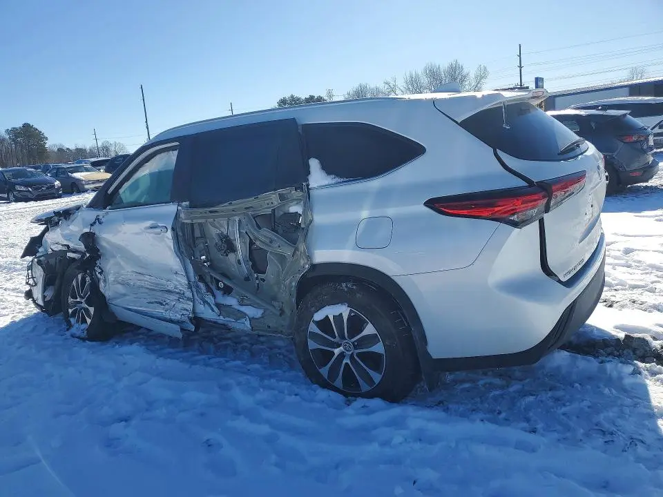 2023 TOYOTA HIGHLANDER L  