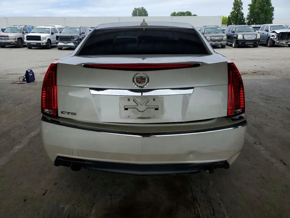 2010 CADILLAC CTS LUXURY COLLECTION  