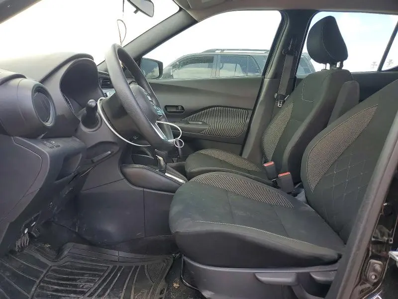 2019 NISSAN KICKS S  