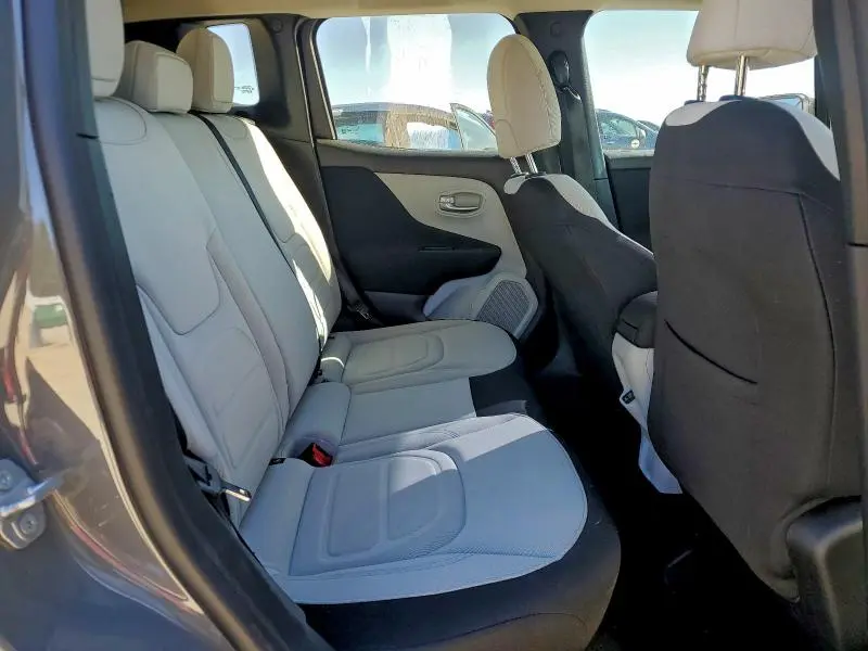 2019 JEEP RENEGADE LATITUDE  