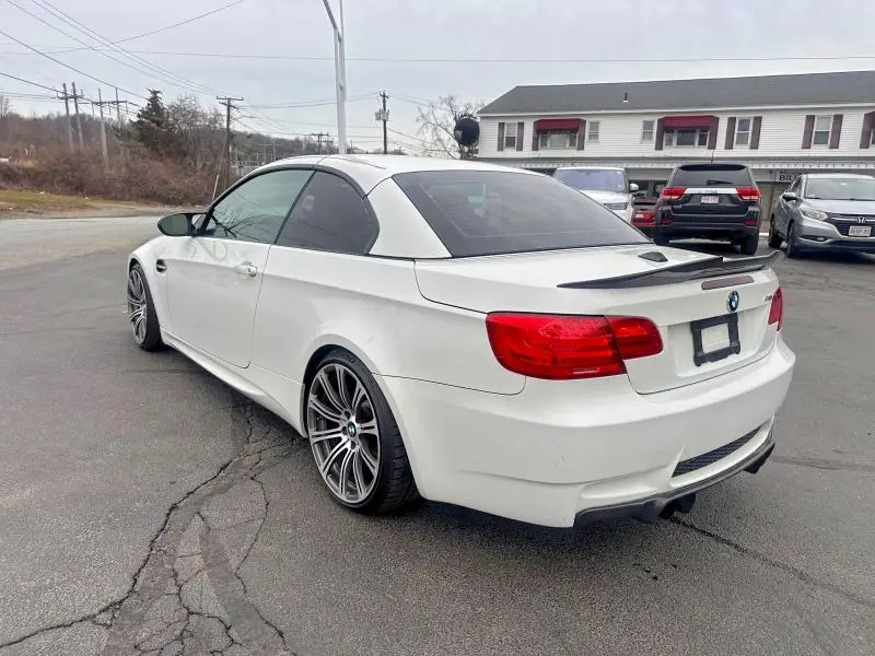 2010 BMW M3   
