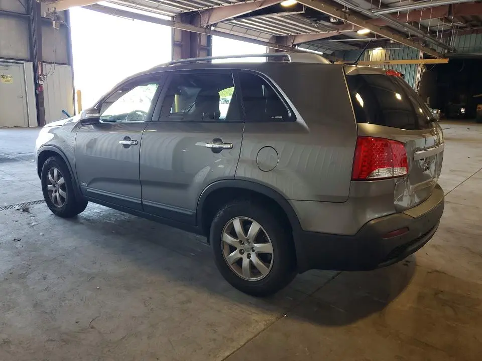 2013 KIA SORENTO LX  
