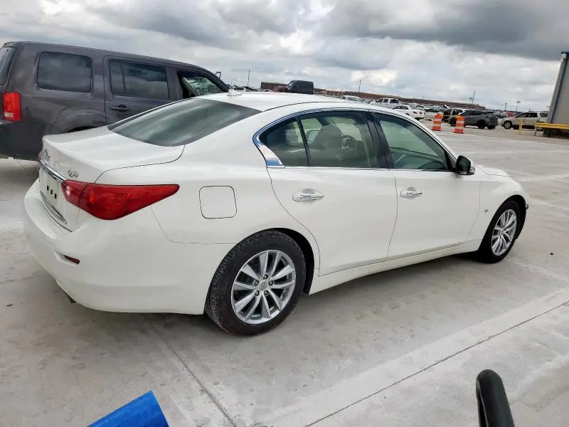 2015 INFINITI Q50 BASE  