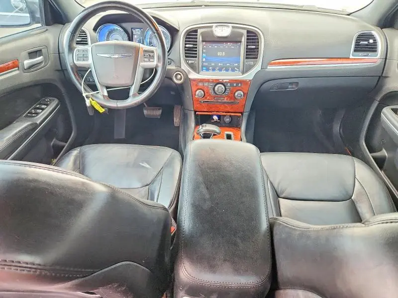 2013 CHRYSLER 300   