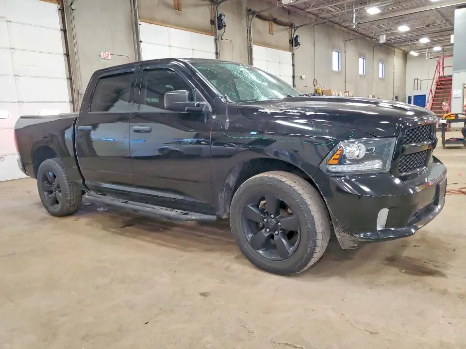 2014 RAM 1500 ST  