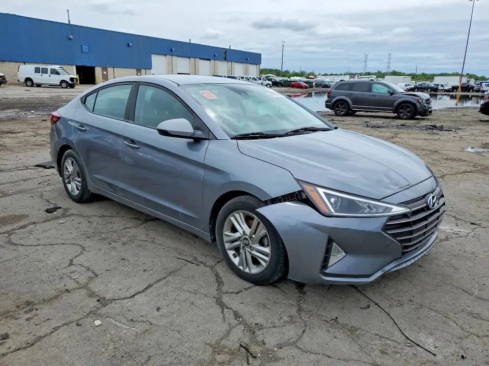 2019 HYUNDAI ELANTRA SEL  