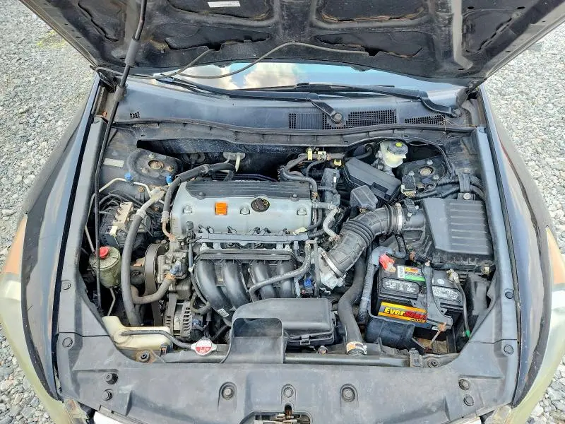 2011 HONDA ACCORD LX  