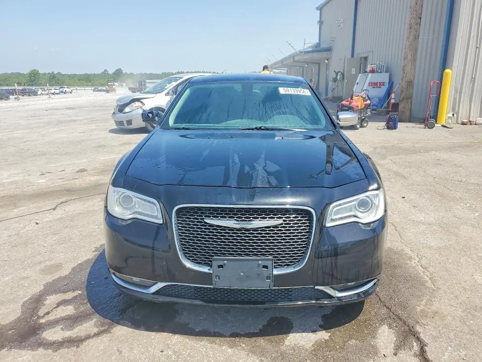 2016 CHRYSLER 300C   