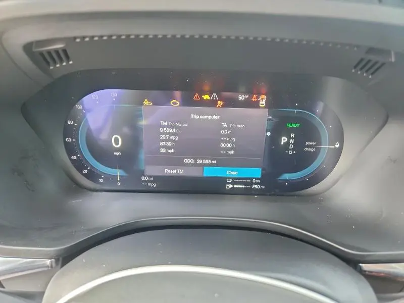 2024 VOLVO XC60 PLUS  