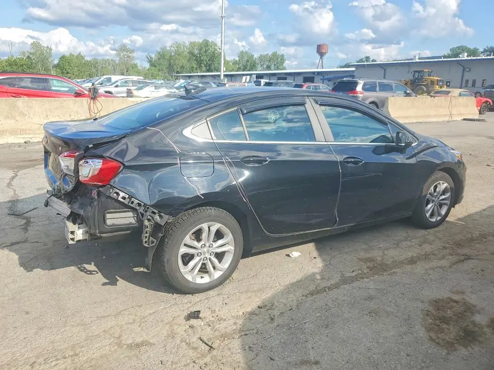 2019 CHEVROLET CRUZE LT  
