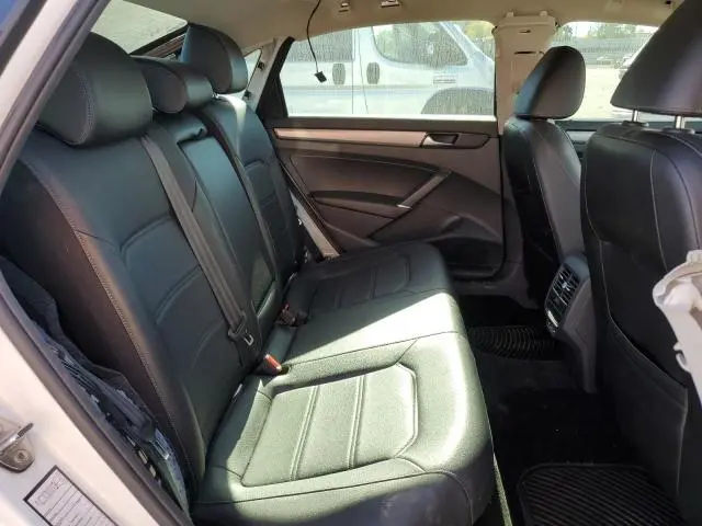 2022 VOLKSWAGEN PASSAT SE  