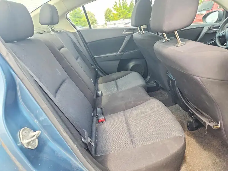 2010 MAZDA 3 I  