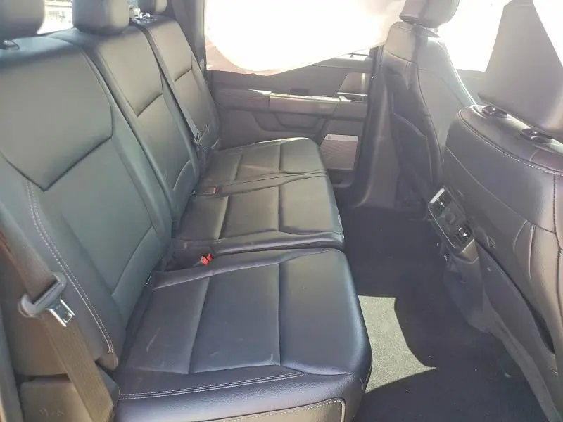 2024 FORD F150 XLT  