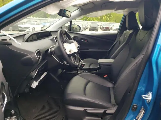 2022 TOYOTA PRIUS LE