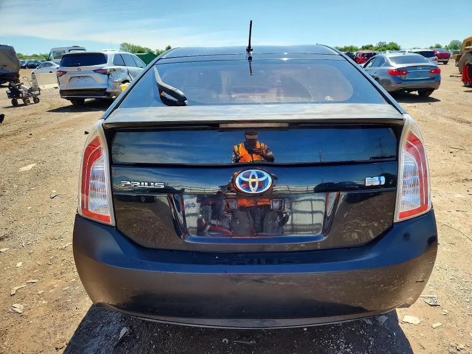 2013 TOYOTA PRIUS TWO  