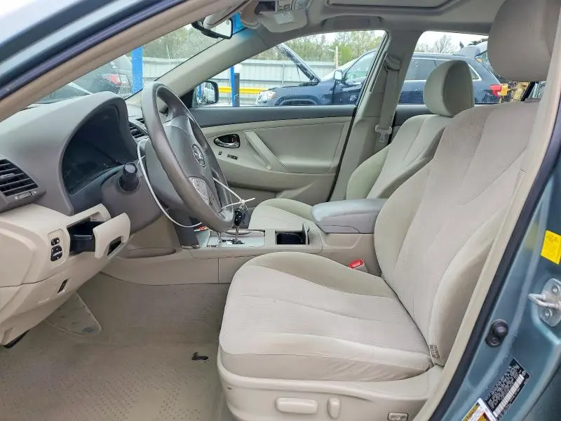 2011 TOYOTA CAMRY LE  