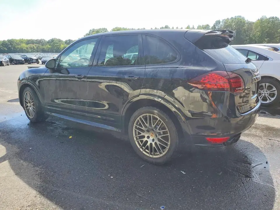 2013 PORSCHE CAYENNE GTS  