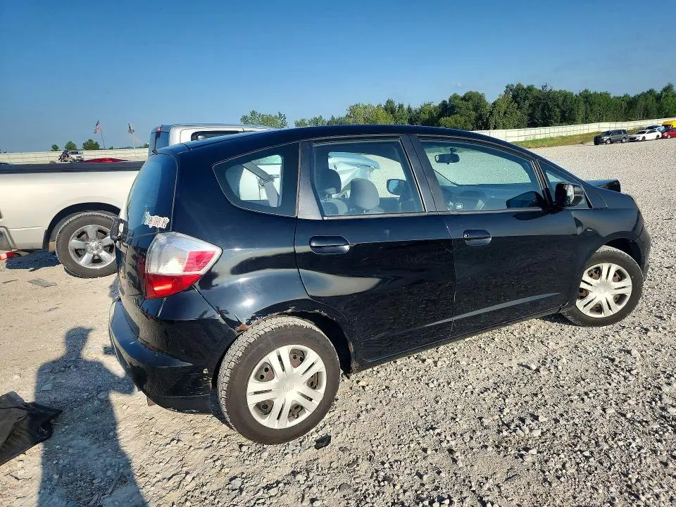 2010 HONDA FIT   