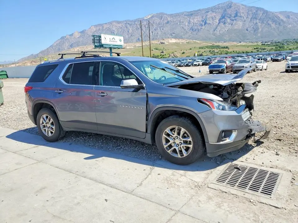 2018 CHEVROLET TRAVERSE LT  