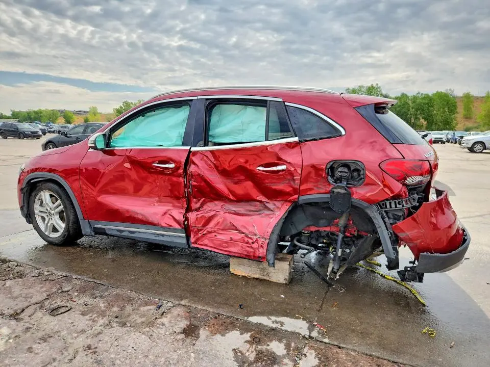 2021 MERCEDES-BENZ GLA 250 4MATIC  