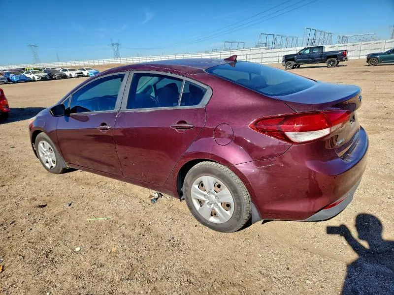 2017 KIA FORTE LX  
