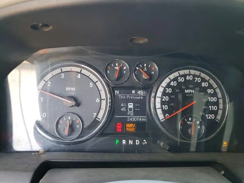 2012 DODGE RAM 1500 SLT  