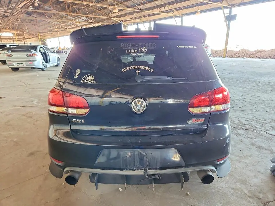2011 VOLKSWAGEN GTI   