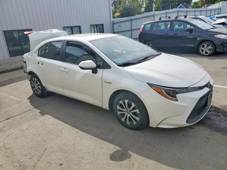 2021 TOYOTA COROLLA LE  