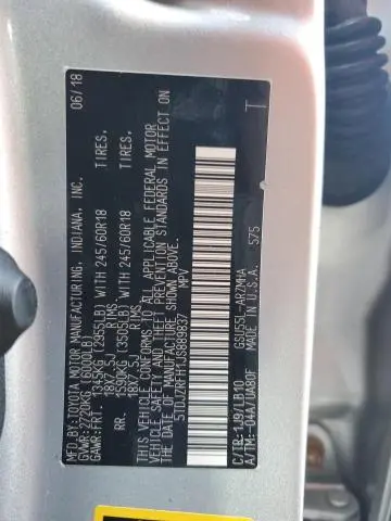 2018 TOYOTA HIGHLANDER SE  