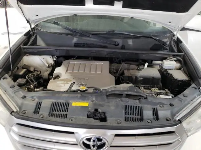 2013 TOYOTA HIGHLANDER BASE  