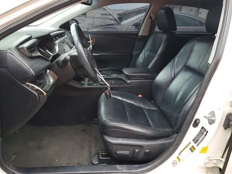 2013 TOYOTA AVALON   