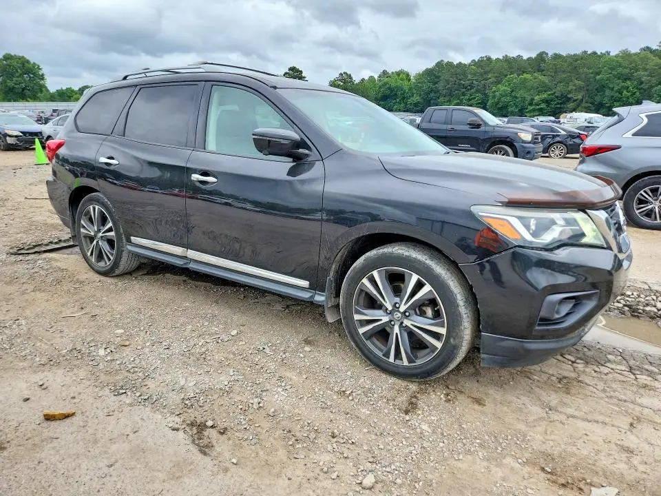 2018 NISSAN PATHFINDER PLATINUM  