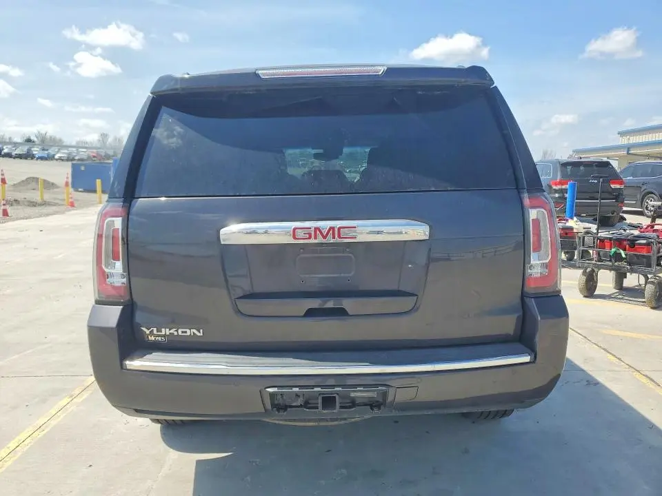 2016 GMC YUKON DENALI  