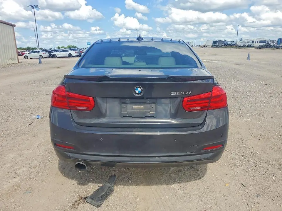 2016 BMW 320 I  
