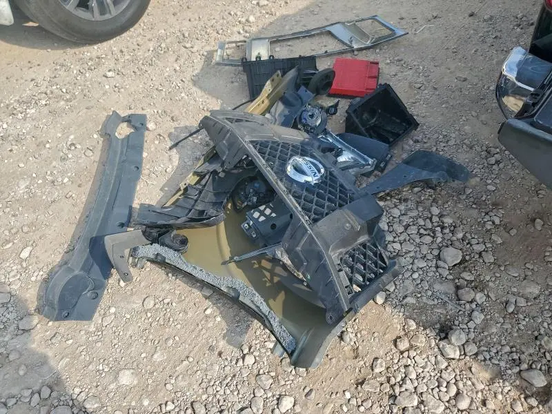 2021 NISSAN FRONTIER S  