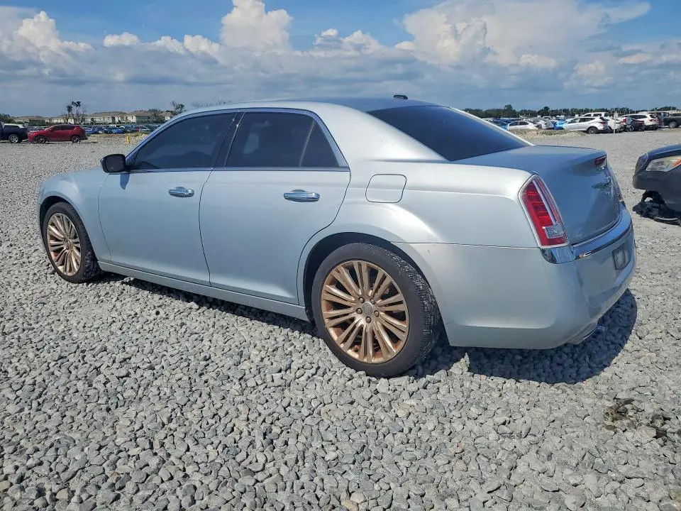 2013 CHRYSLER 300C   