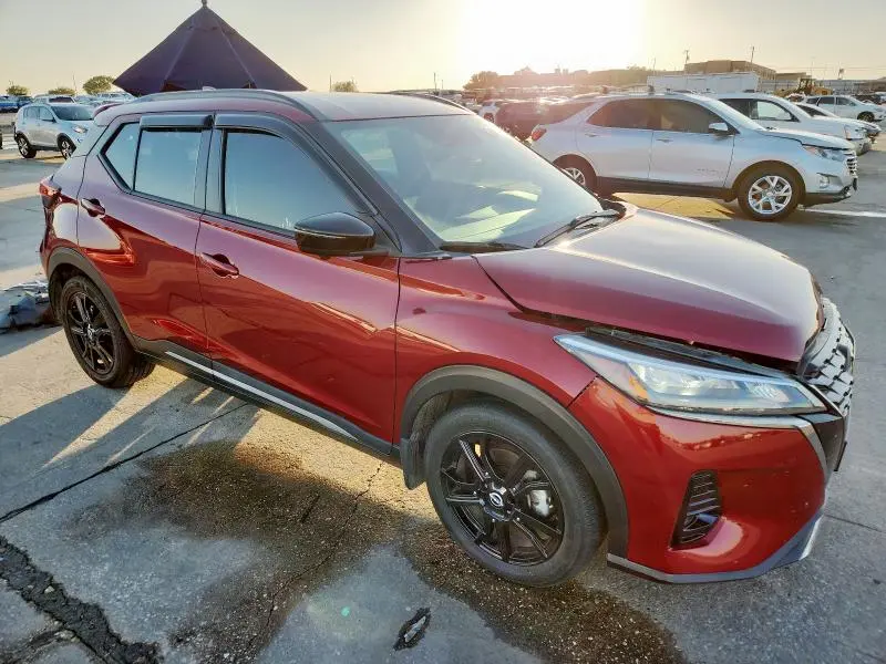 2022 NISSAN KICKS SR  