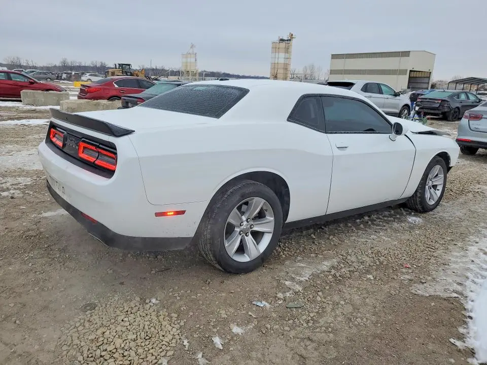 2023 DODGE CHALLENGER SXT  
