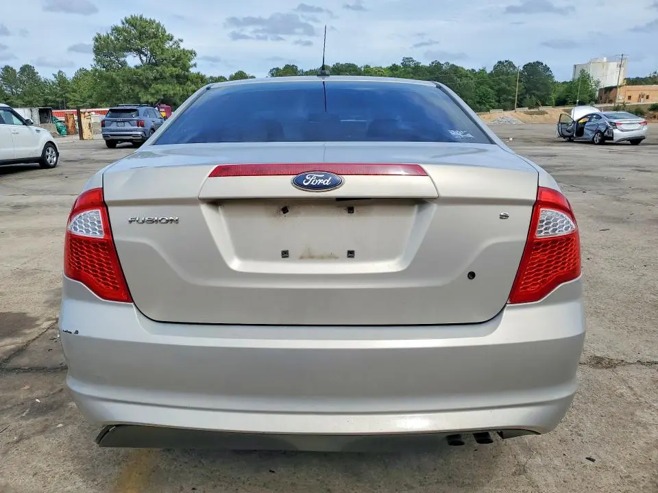 2010 FORD FUSION S  
