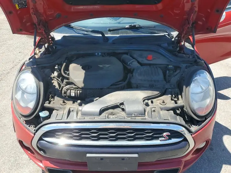 2017 MINI COOPER S  