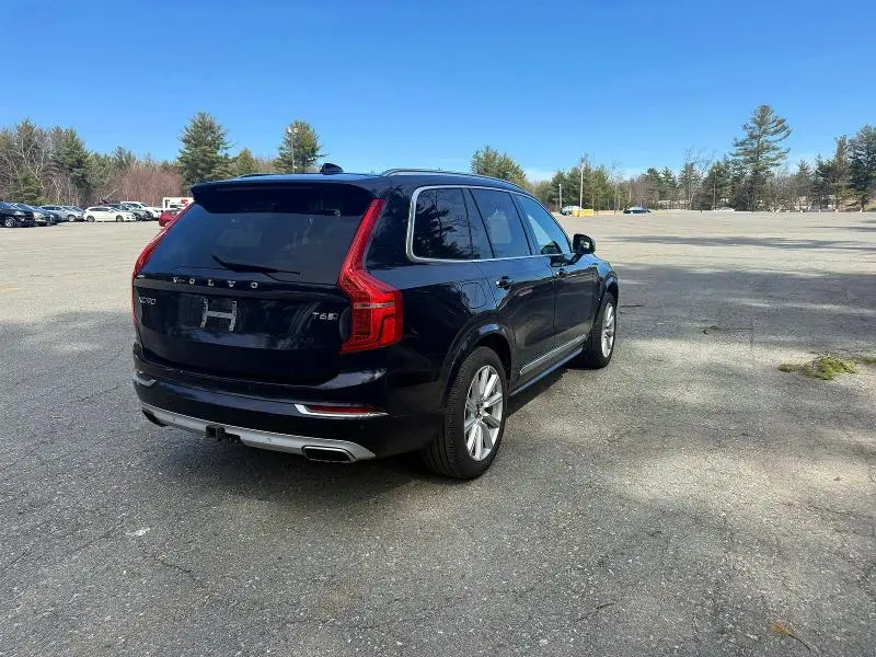 2016 VOLVO XC90 T6  