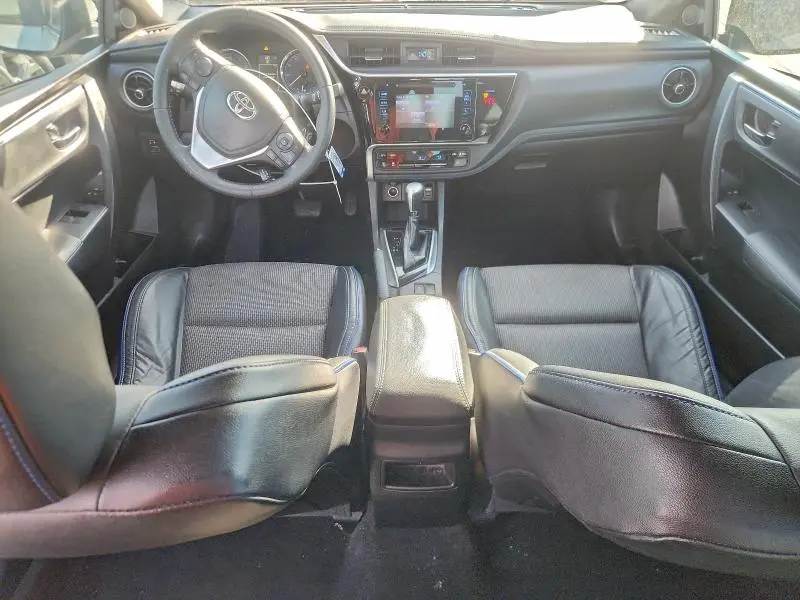 2019 TOYOTA COROLLA SE  