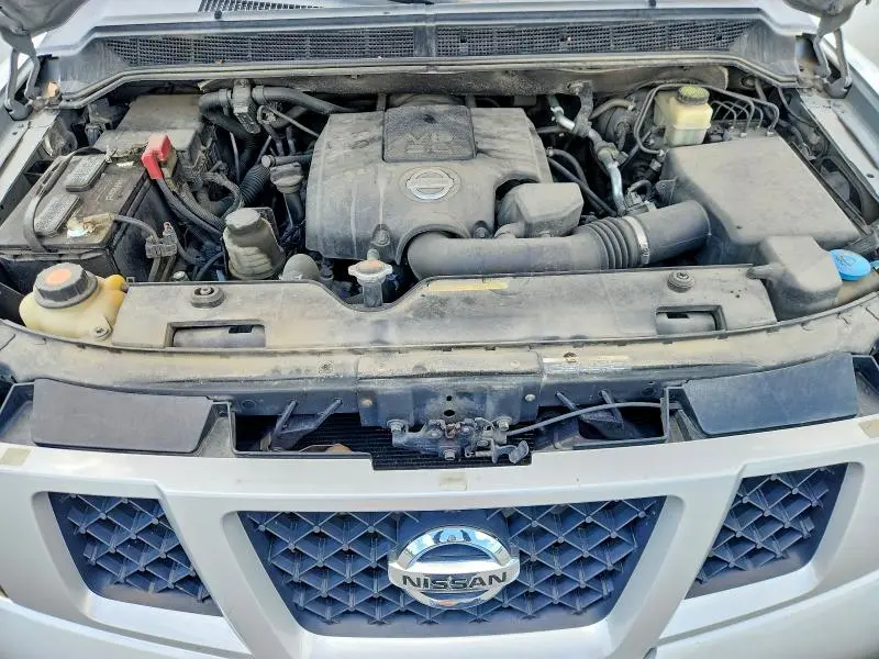 2015 NISSAN ARMADA SV  