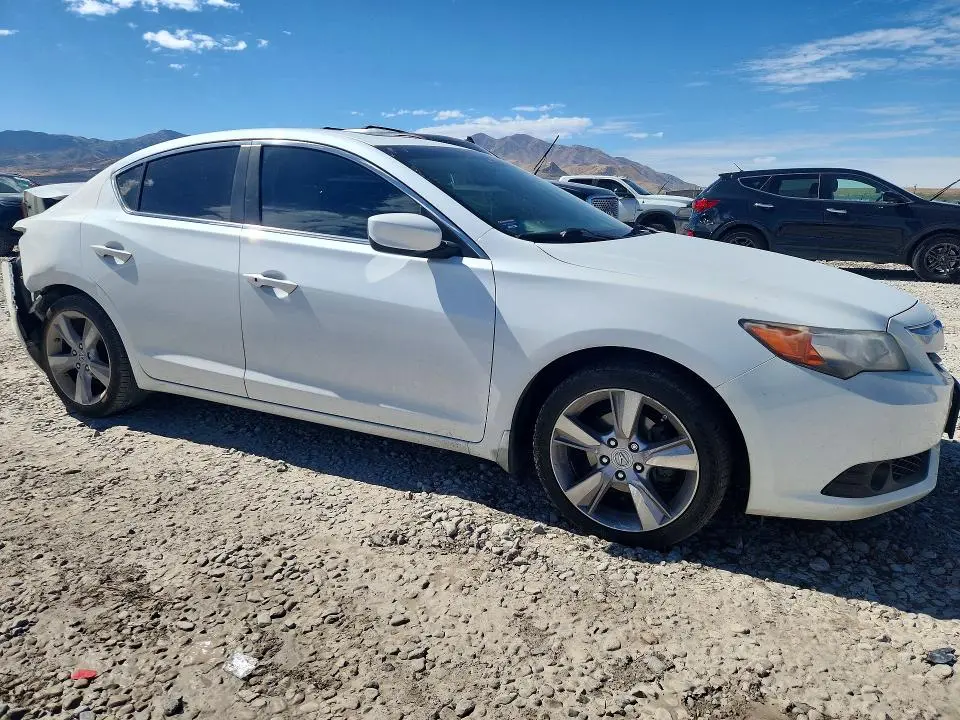 2013 ACURA ILX 20 PREMIUM  