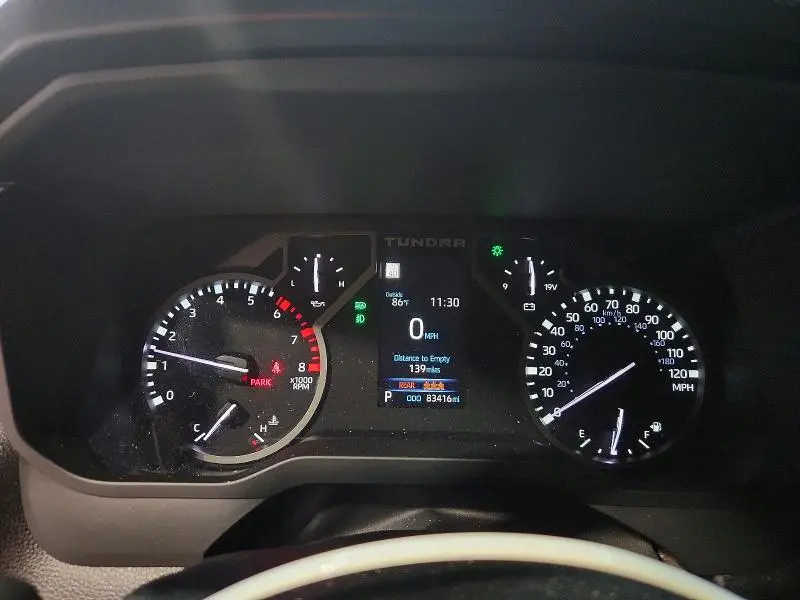 2022 TOYOTA TUNDRA SR5  